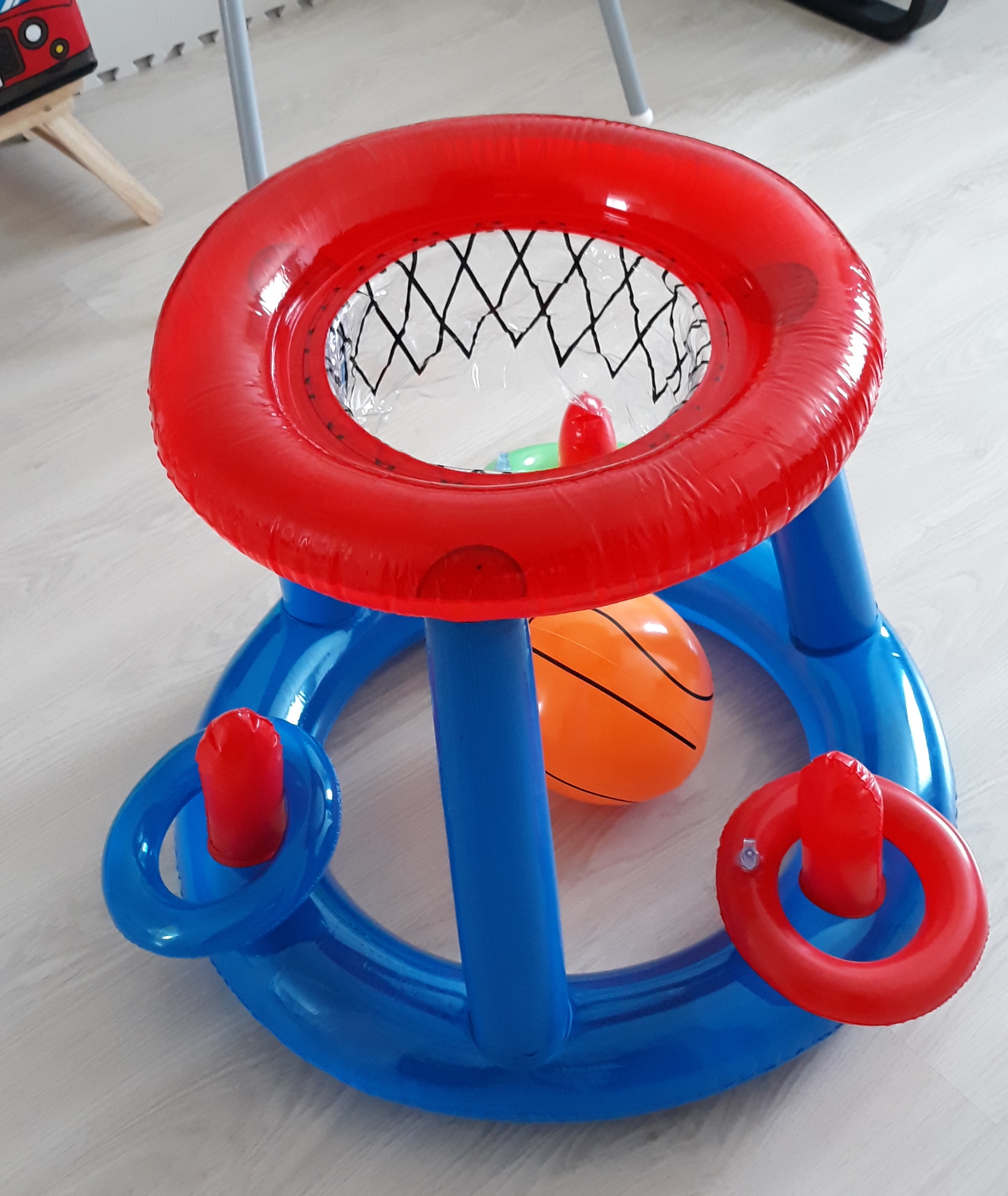 Фотография покупателя товара Набор для игр на воде «Баскетбол», d=61 см, корзина, мяч, от 3 лет, 52418 Bestway - Фото 1
