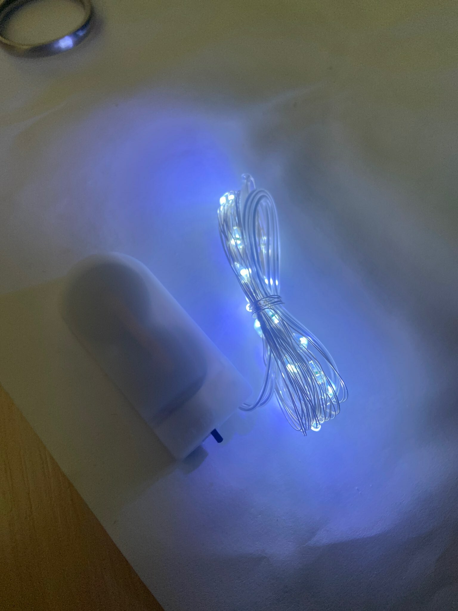 Фотография покупателя товара Гирлянда «Нить» 1 м роса, IP20, серебристая нить, 10 LED, батарейки CR2032×2 (в комплекте), свечение тёплое белое - Фото 85