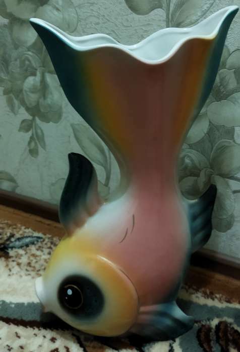 Фотография покупателя товара Ваза керамическая "Золотая рыбка", настольная, разноцветная, 35 см - Фото 3