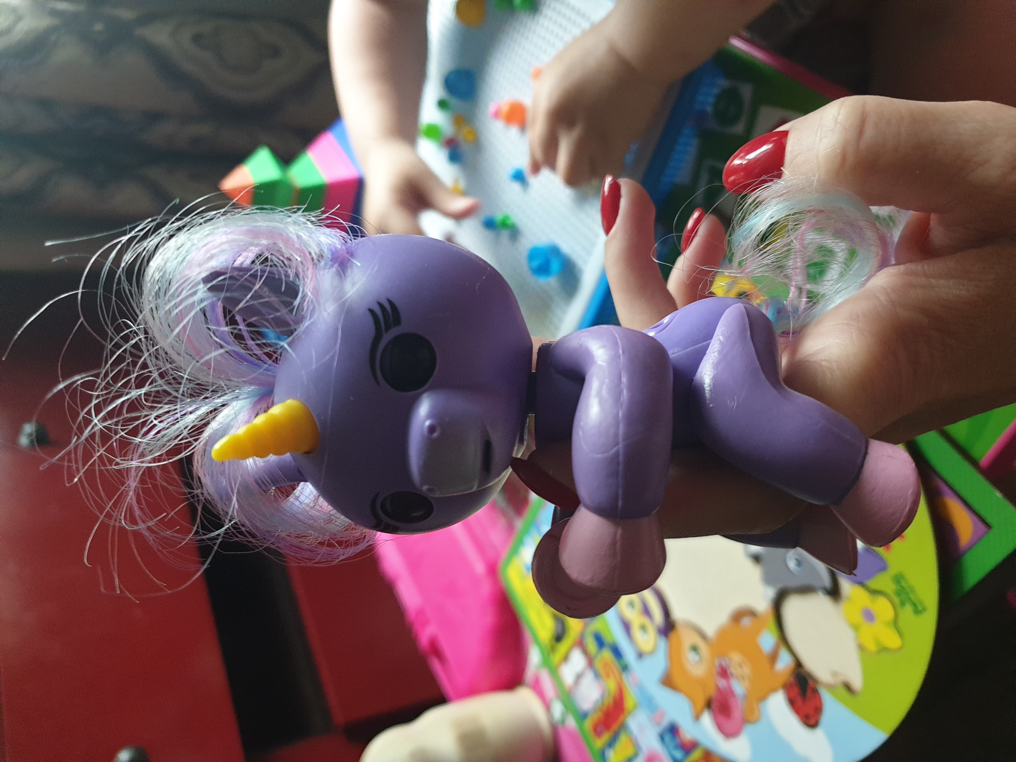 Фотография покупателя товара Интерактивная игрушка Lovely friend, издаёт звуки, крутит головой, закрывает глаза, реагирует на касания, МИКС