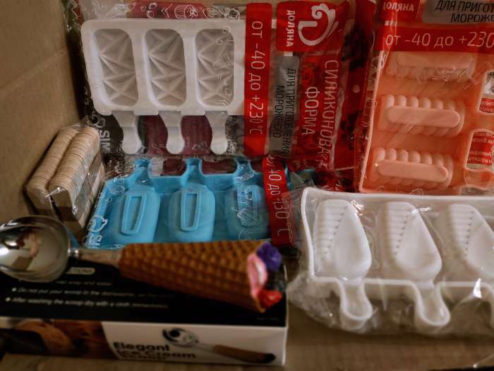 Фотография покупателя товара Форма для мороженого Доляна «Эскимо в глазури», силикон, 18,5×12,3×2,5 см, 4 ячейки, цвет МИКС - Фото 1
