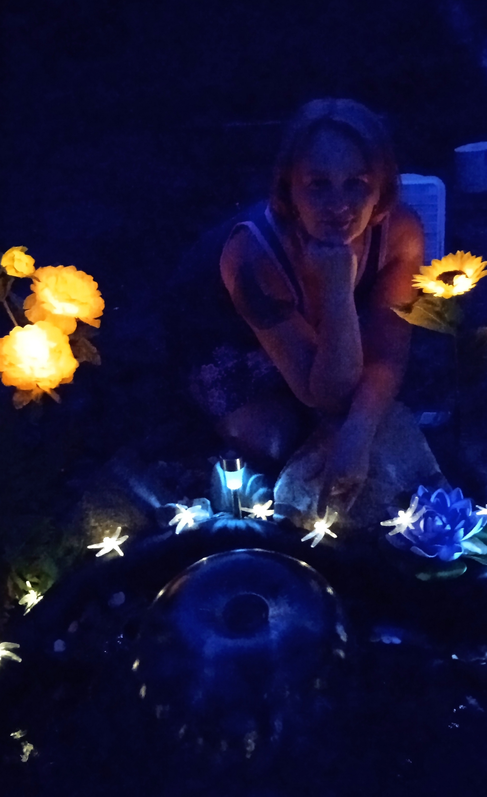 Фотография покупателя товара Садовый светильник на солнечной батарее «Хризантема», 70 см, 31 LED, свечение тёплое белое - Фото 1
