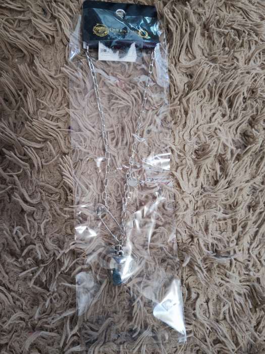 Фотография покупателя товара Кулон «Цепь» сердечко на булавке, цвет серебро, 50 см - Фото 3