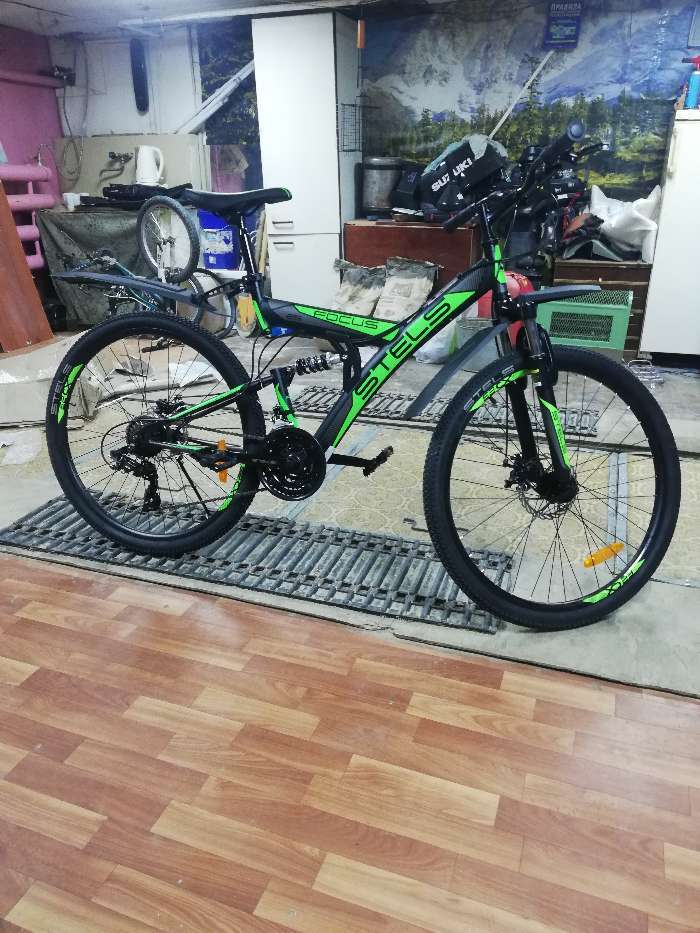 Фотография покупателя товара Велосипед 26" Stels Focus MD, 21-sp V010, цвет чёрный/зелёный, размер 18" - Фото 2