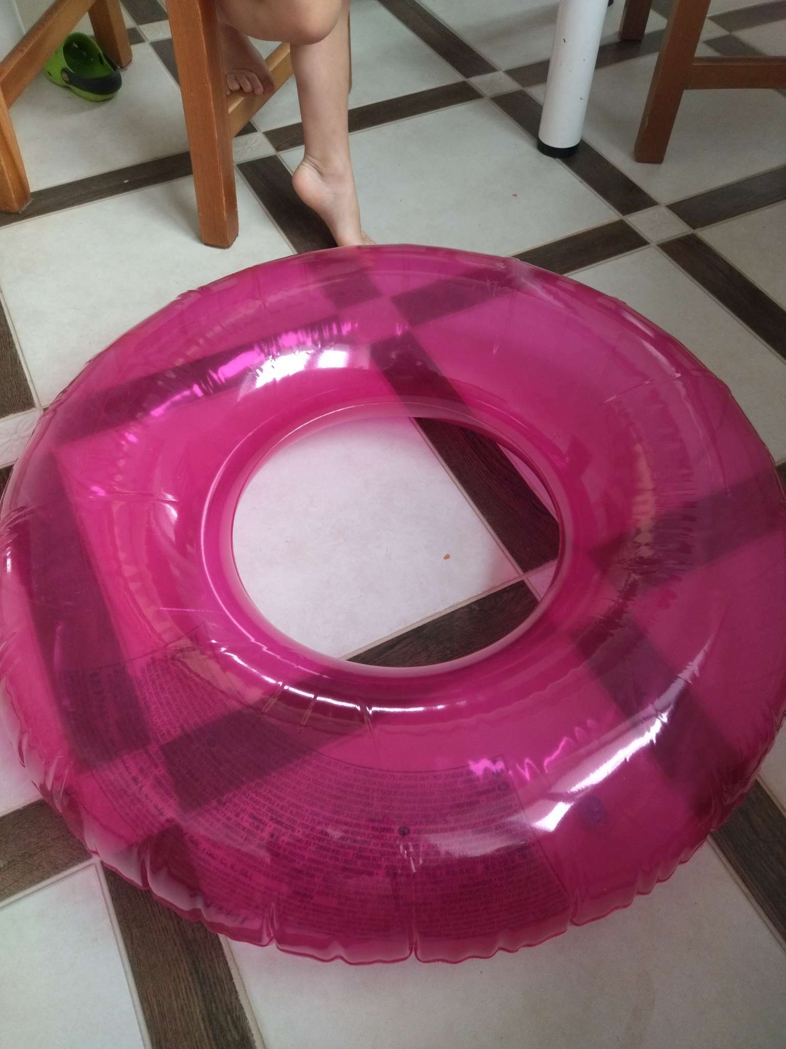 Фотография покупателя товара Круг для плавания «Льдинка», d=76 см, от 8 лет, цвет МИКС, 59260NP INTEX