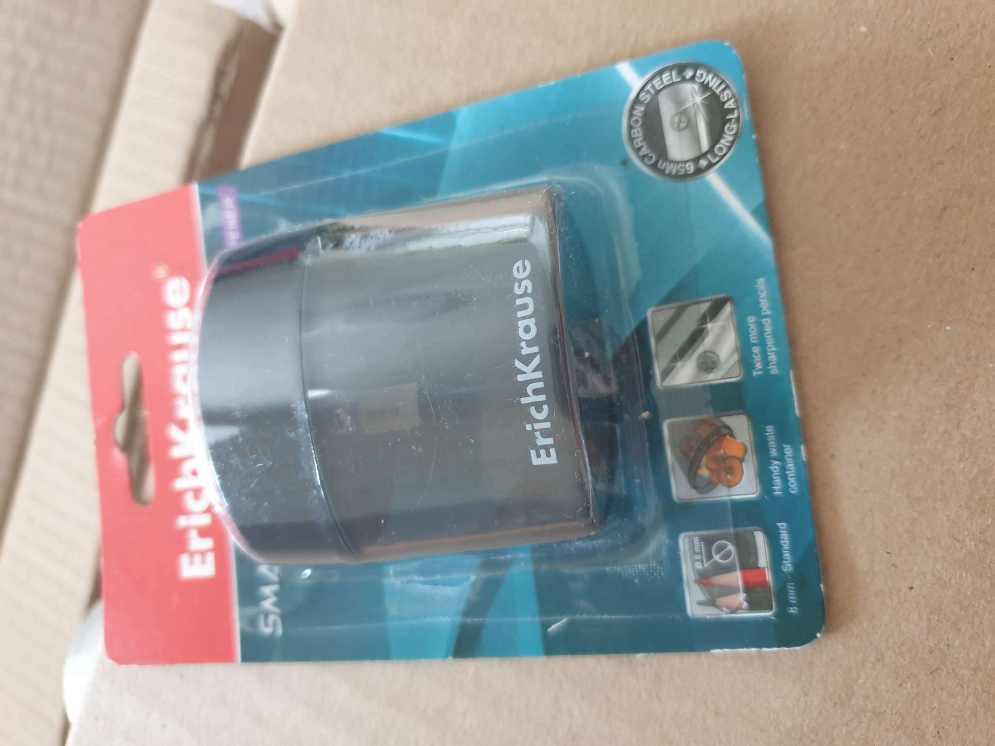 Фотография покупателя товара Точилка 1 отверстие, ErichKrause, Smart & Sharp, с контейнером, отверстие диаметром 8 мм, в блистере, МИКС - Фото 2