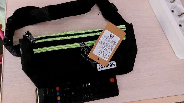 Фотография покупателя товара Поясная сумка на молнии, 2 наружных кармана, цвет чёрный/зелёный - Фото 1