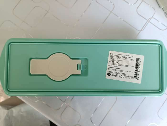 Фотография покупателя товара Форма для льда с крышкой и клапаном «Капля», 25×8,5×4 см, цвет аквамарин