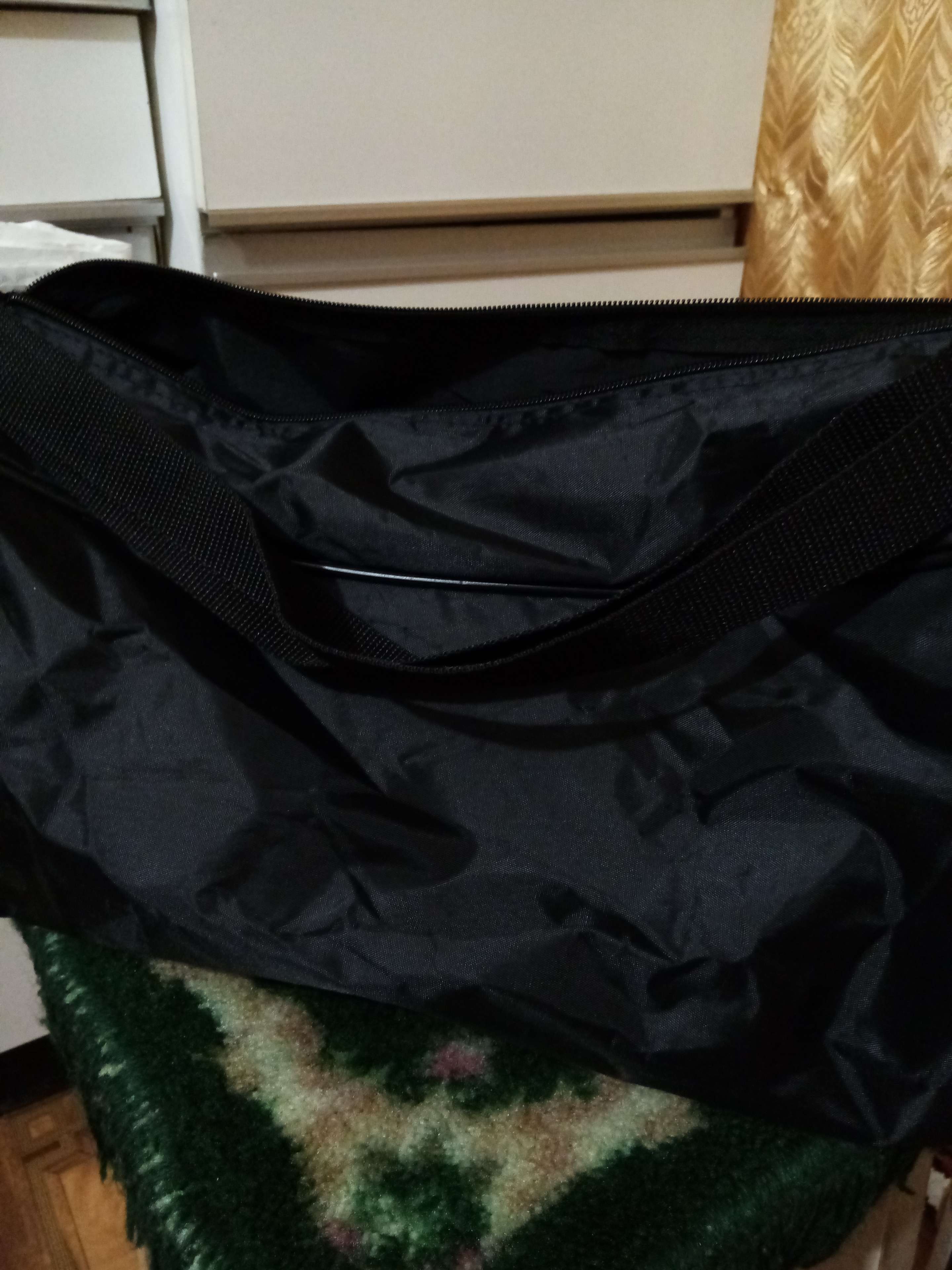 Фотография покупателя товара Сумка спортивная Sport- dress code на молнии, наружный карман, цвет чёрный - Фото 2