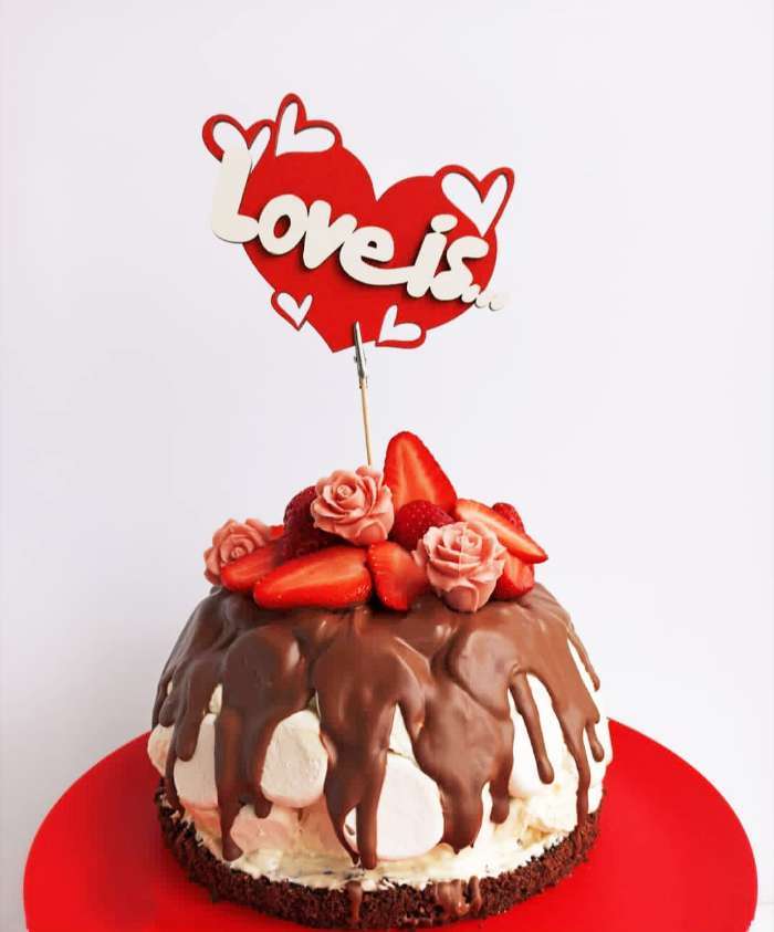 Фотография покупателя товара Топпер "Love is", в упаковке, красный, 15×7 см - Фото 2