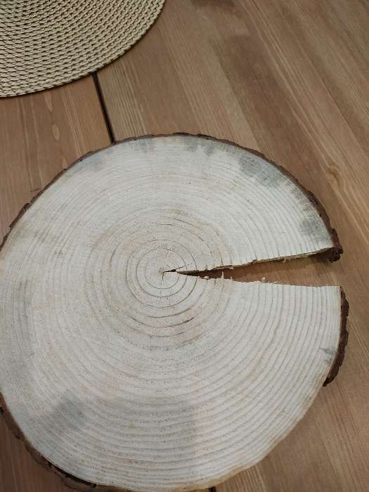 Фотография покупателя товара Спил сосны, шлифованный с одной стороны, диаметр 30-35 см, толщина 2-3 см - Фото 1