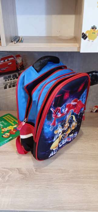 Фотография покупателя товара Рюкзак школьный для мальчика, 39 см × 30 см × 14 см «Бамблби», Трансформеры - Фото 2