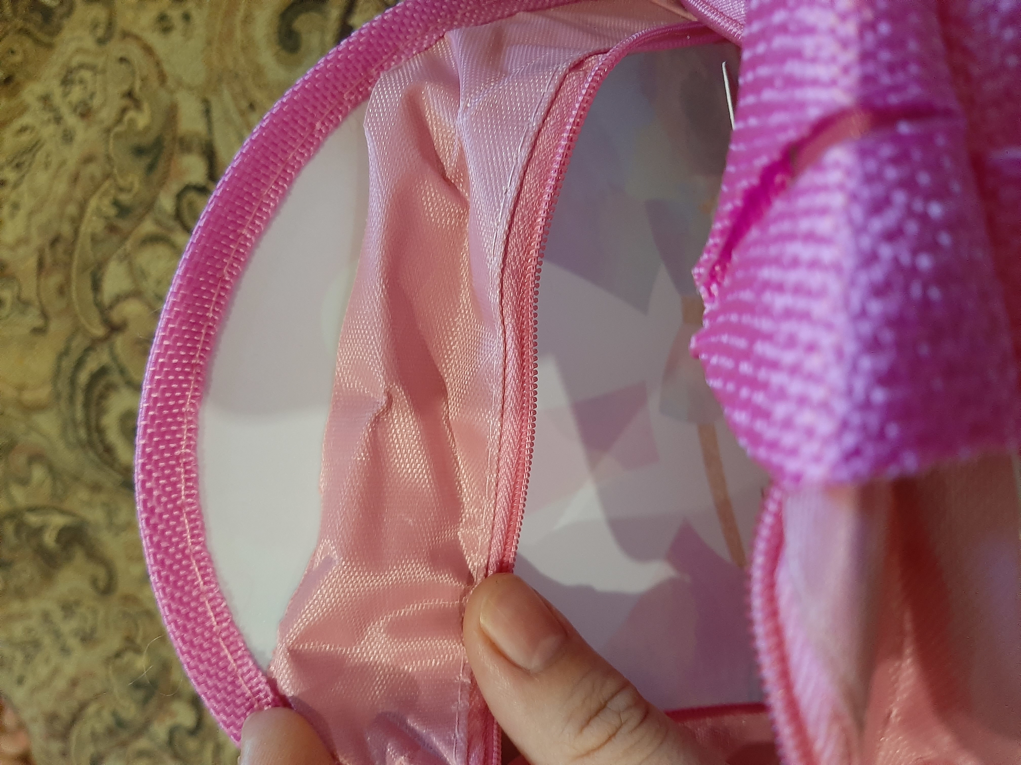 Фотография покупателя товара Рюкзак детский, отдел на молнии, цвет розовый - Фото 5
