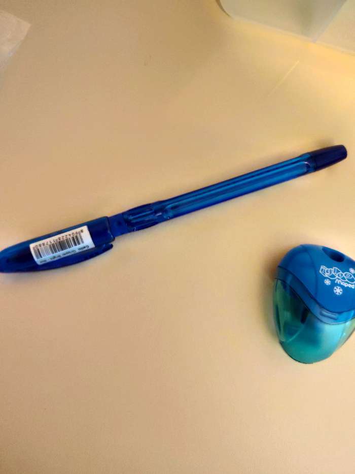 Фотография покупателя товара Ручка шариковая Cello Gripper 1 Bright tinted узел 0.5мм, чернила синие, грип 350 - Фото 2