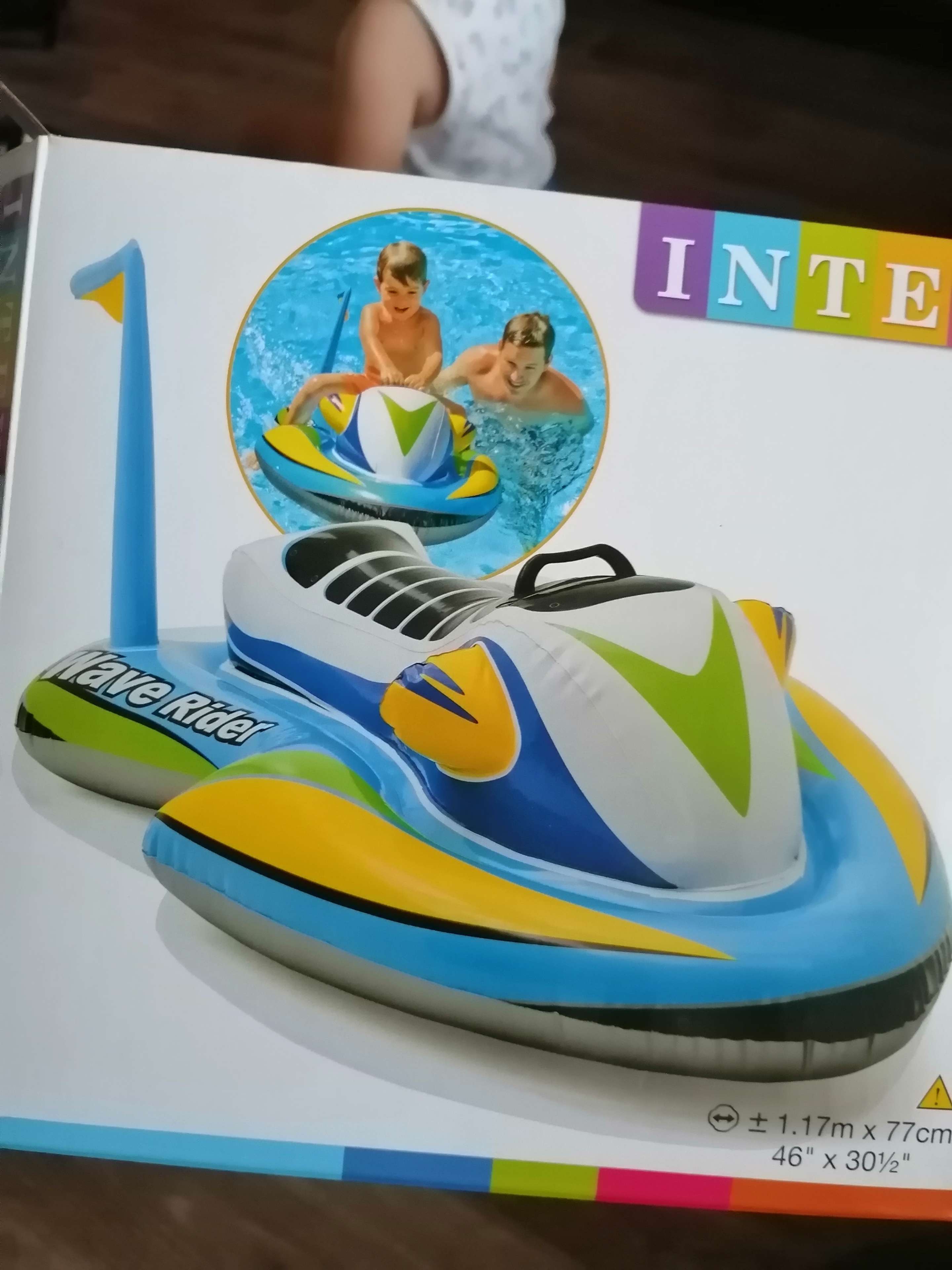Фотография покупателя товара Игрушка надувная для плавания «Скутер» с ручками, 117 х 77 см, от 3 лет, 57520NP INTEX, цвет МИКС - Фото 4