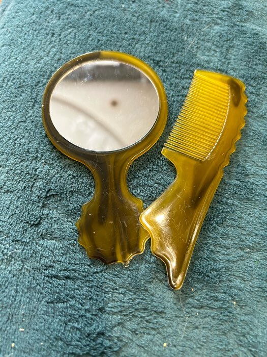 Фотография покупателя товара Набор парикмахерский, 2 предмета, цвет «янтарный»