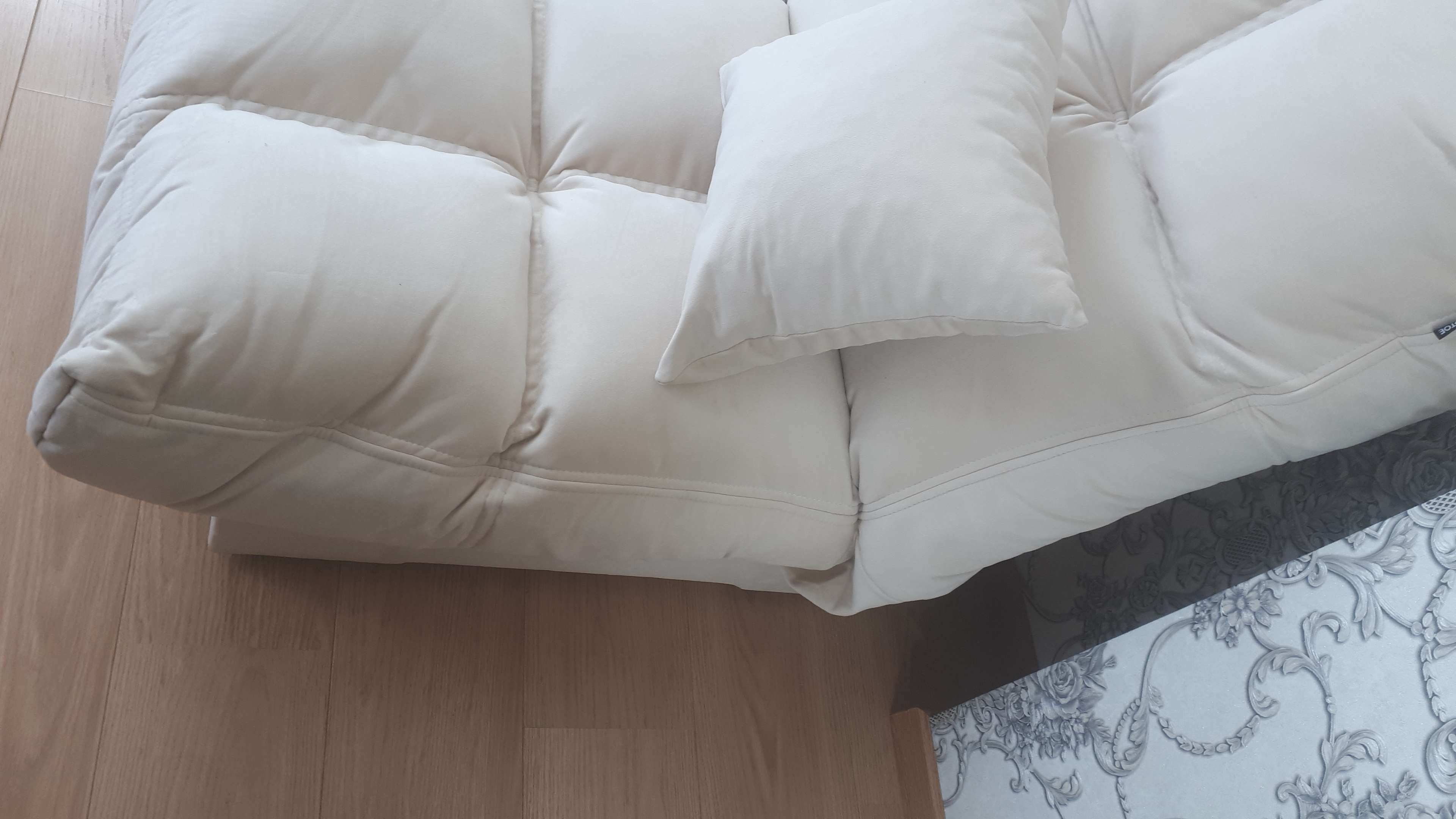 Фотография покупателя товара Прямой диван «Финка», механизм книжка, велюр, цвет селфи 01 / подушки селфи 10 - Фото 5