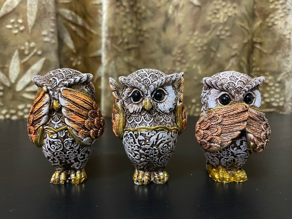 Фотография покупателя товара Фигурка полистоун «Филин: не вижу, не слышу, не скажу», беж с золотом, 7×4.5×3.5 см, МИКС - Фото 3