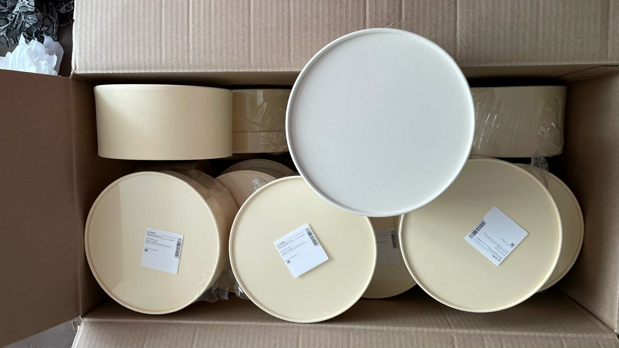 Фотография покупателя товара Подарочная коробка "Крема" кремовая, завальцованная без окна, 21 х 11 см