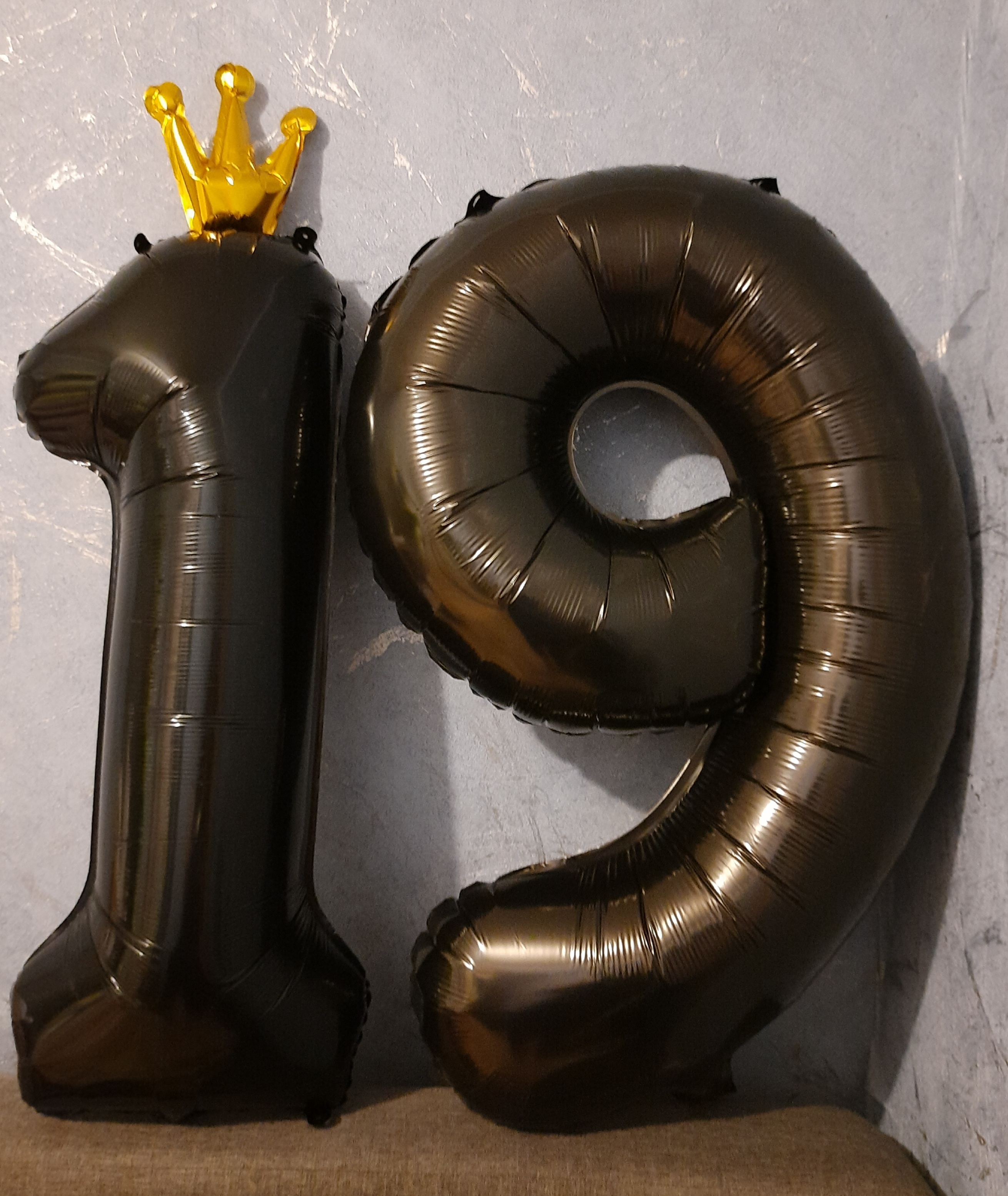 Фотография покупателя товара Воздушный шар фольгированный 40" «Цифра 2 с короной» - Фото 17