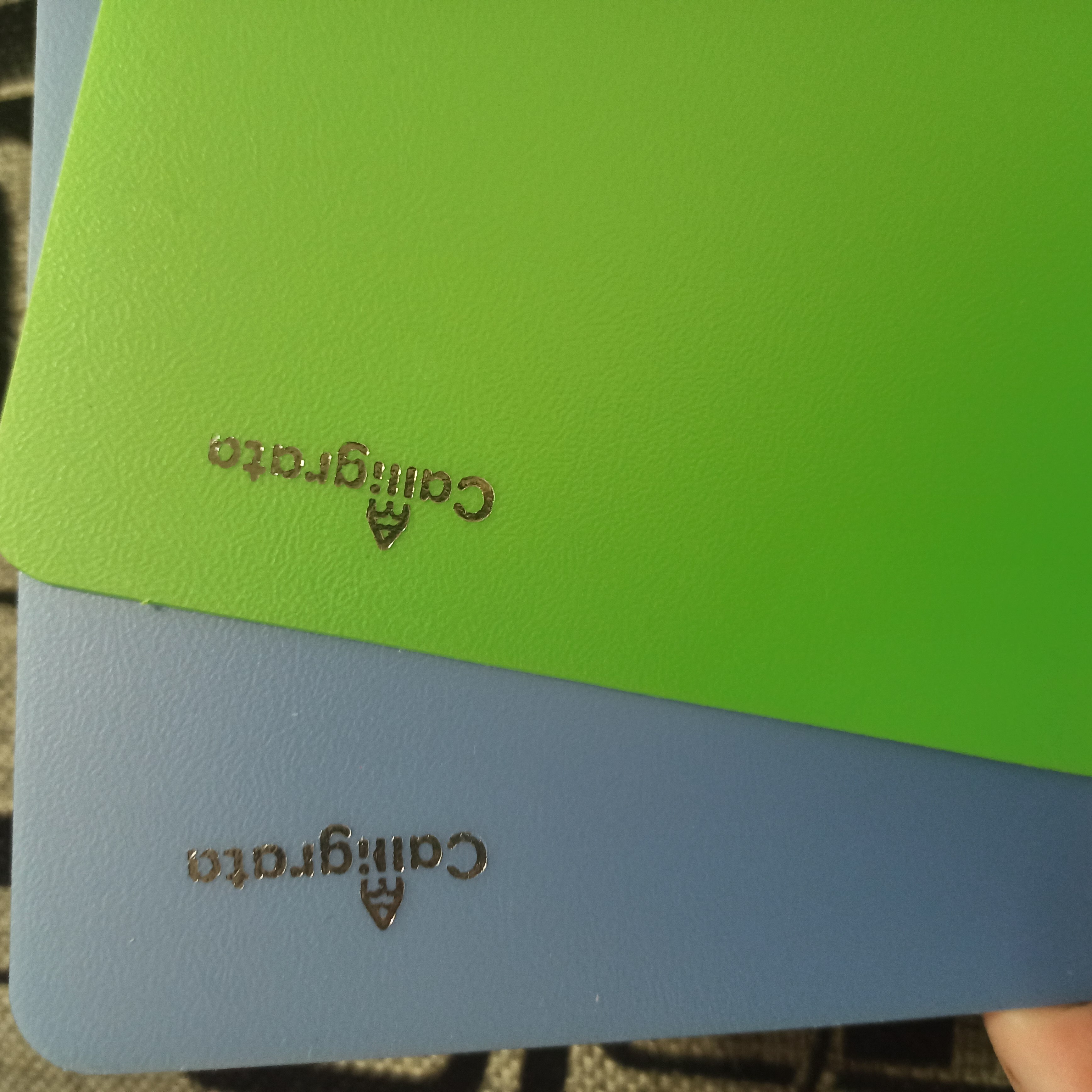 Фотография покупателя товара Доска для лепки пластиковая А4 Calligrata "Яркое творчество", перламутровый зелёный - Фото 3