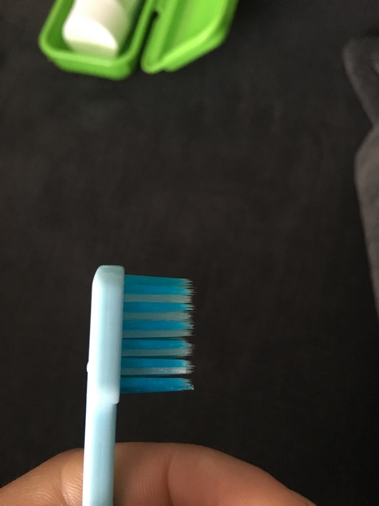Фотография покупателя товара Детская зубная щетка с мягкой щетиной, нейлон, цвет голубой - Фото 8