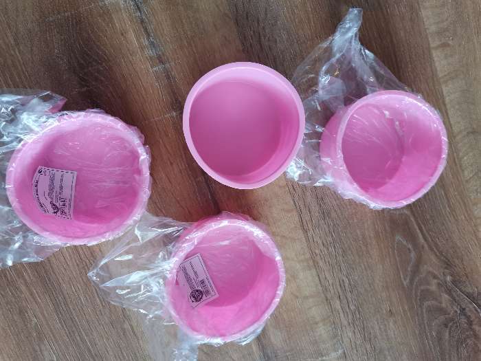 Фотография покупателя товара Форма силиконовая для выпечки Доляна «Круг», 10×6 см, цвет розовый - Фото 3