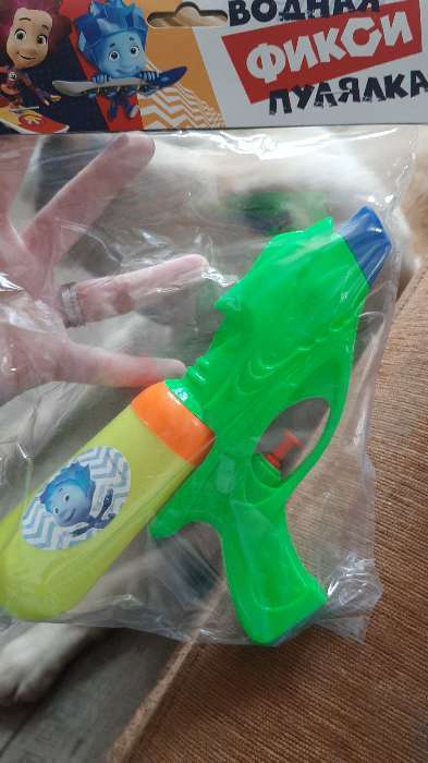 Фотография покупателя товара Водный пистолет «Водная Фикси Пулялка», ФИКСИКИ, цвет МИКС
