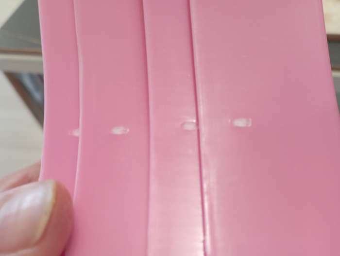 Фотография покупателя товара Миска "Косточка" двойная, 2 х 200 мл, 24,5 х 13 х 3,5 см, розовая - Фото 1