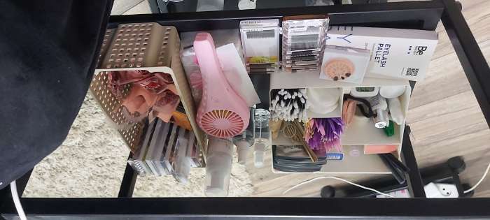 Фотография покупателя товара Органайзер для хранения маникюрных/косметических принадлежностей, 6 секций, 22 × 16,1 × 11 см, цвет МИКС