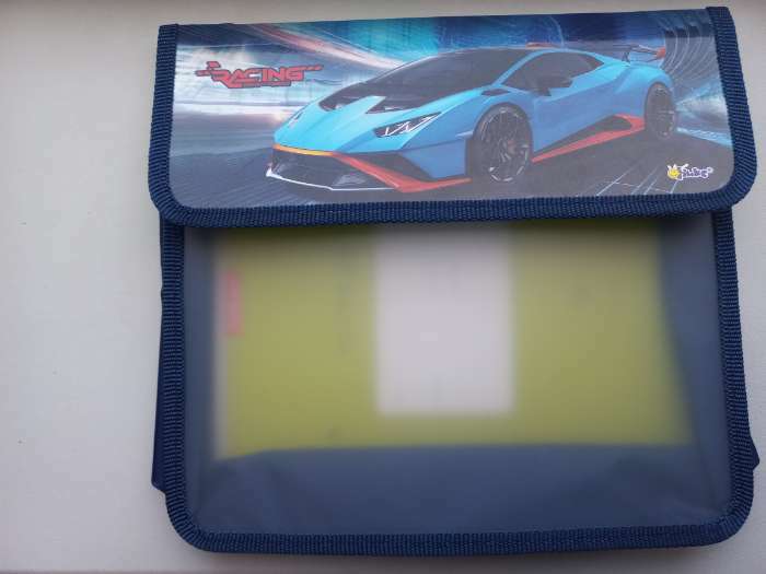 Фотография покупателя товара Папка для тетрадей А5 (200 х 230 х 75 мм), с клапаном на липучке, 2 отделения, пластик/текстиль, ПТ-95 "Racing car" - Фото 2