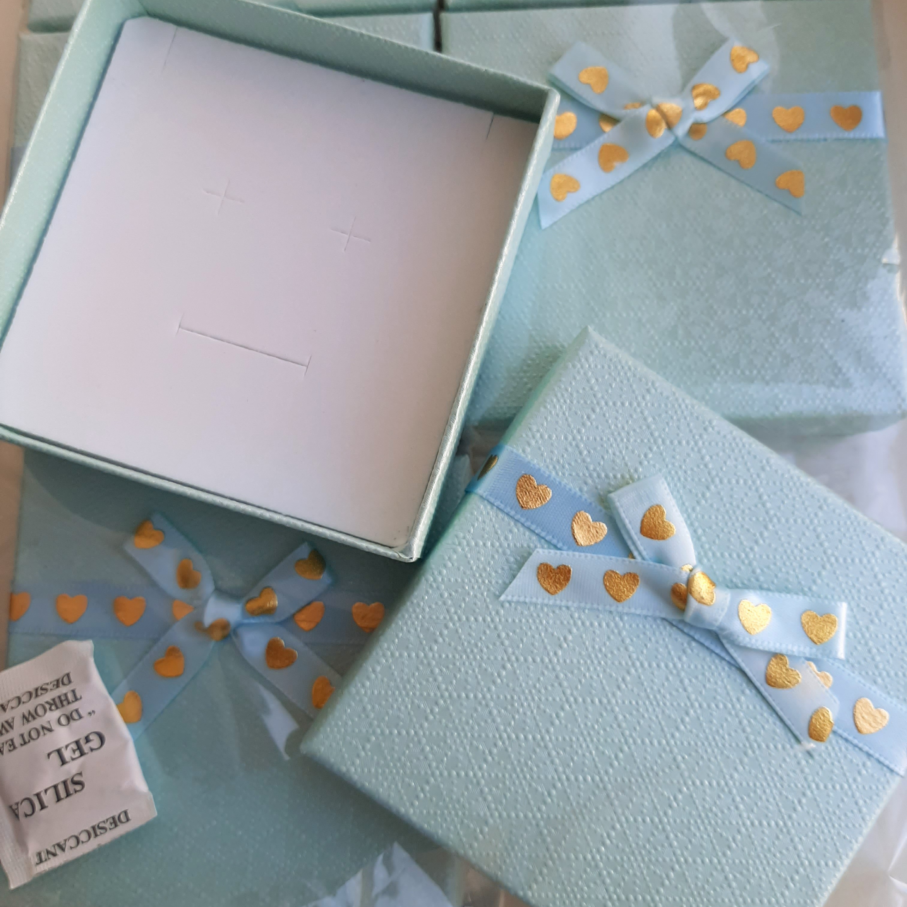 Фотография покупателя товара Коробочка подарочная под набор «Влюбленность», 9×9, цвет голубой - Фото 1