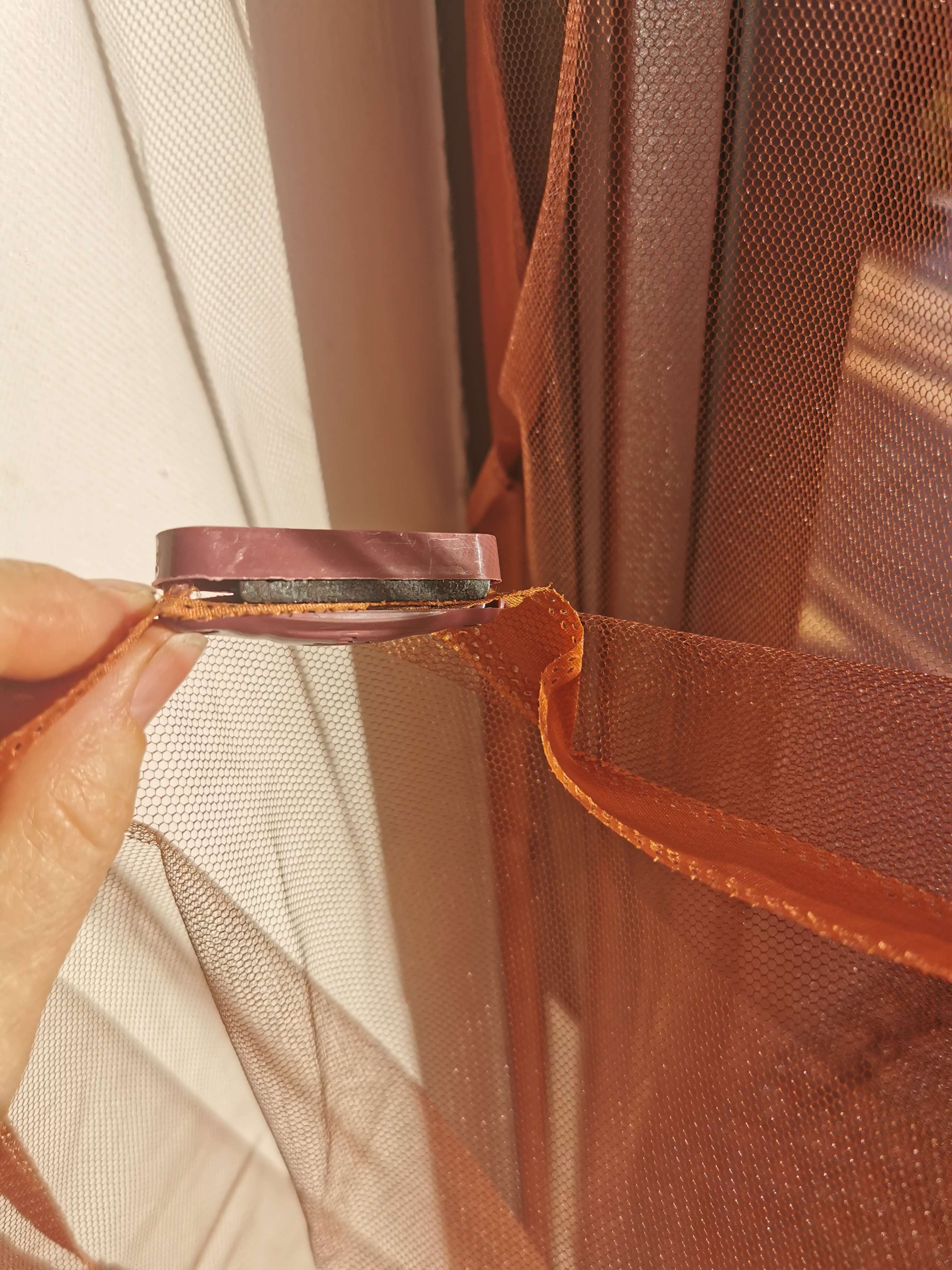 Фотография покупателя товара Сетка антимоскитная на магнитах для защиты от насекомых, 100×210 см, цвет коричневый - Фото 6