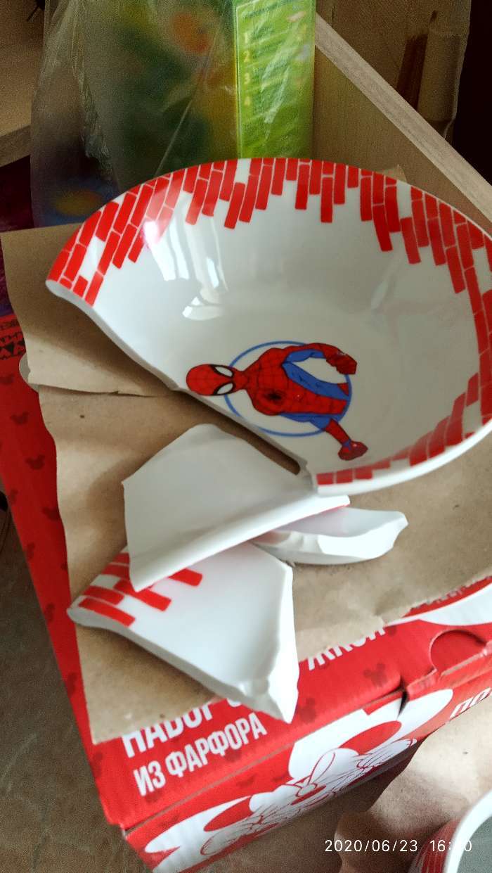 Фотография покупателя товара Набор посуды, 3 предмета: тарелка Ø 16,5 см, миска Ø 14 см, кружка 200 мл, "Ты - супергерой", Человек-паук - Фото 3