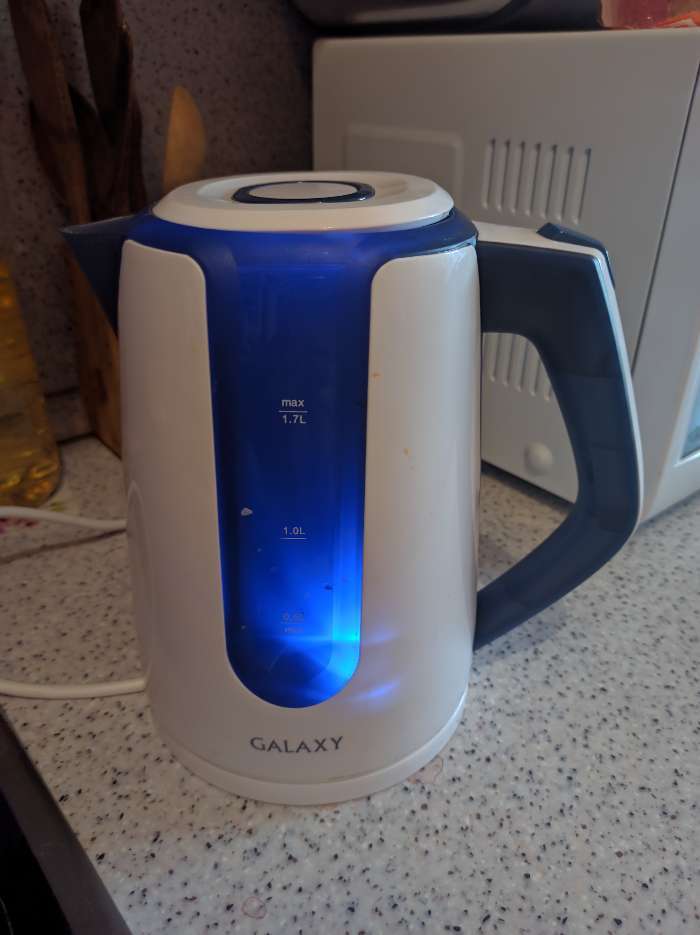 Фотография покупателя товара Чайник электрический Galaxy GL 0207, пластик, 1.7 л, 2200 Вт, бело-черный - Фото 5