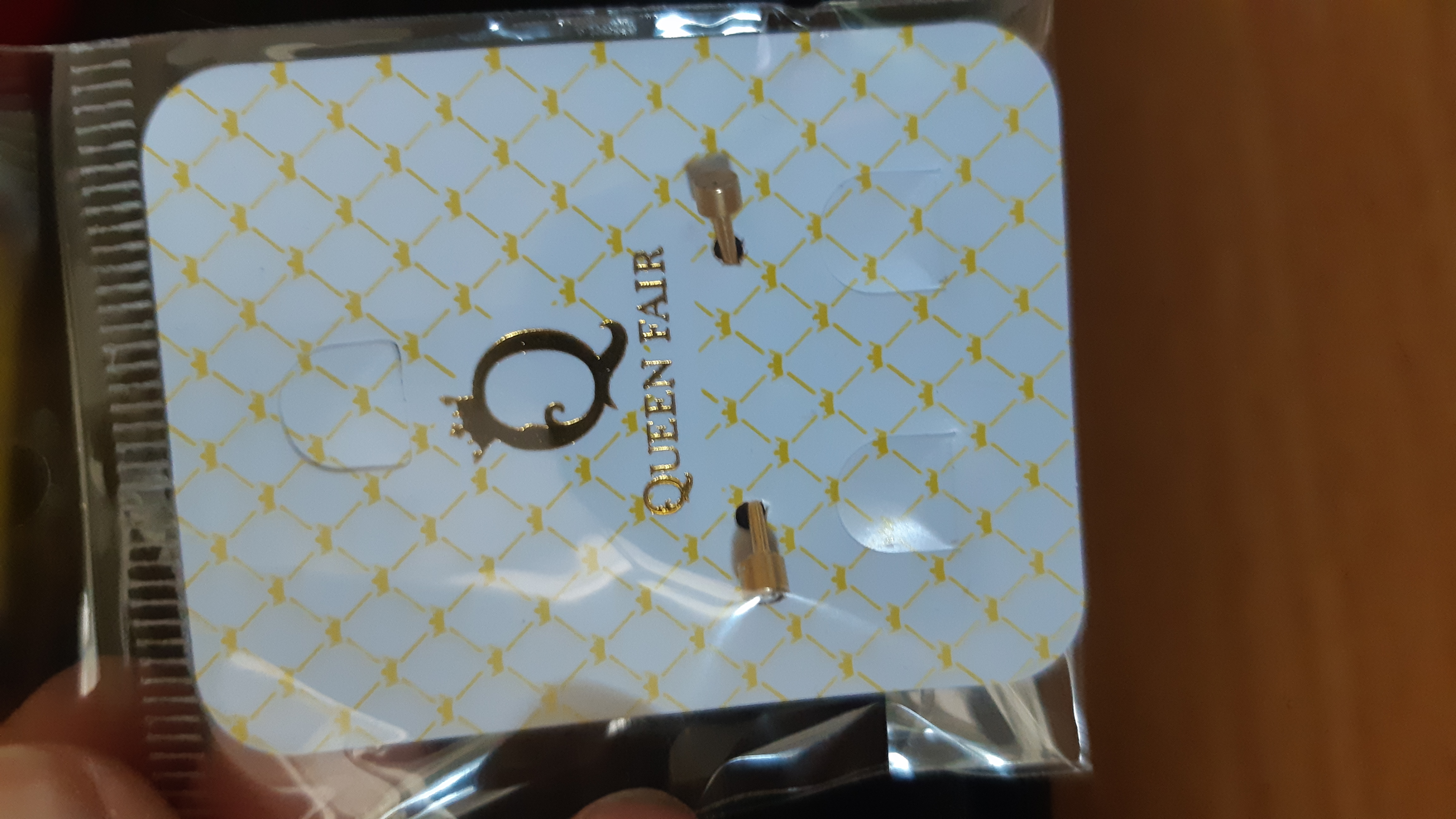 Фотография покупателя товара Серьги со стразами "Пусеты" стальные, цвет золото, d=0,3 - Фото 1