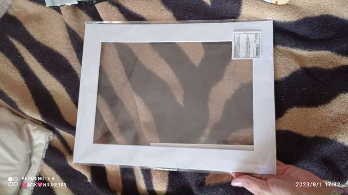 Фотография покупателя товара Паспарту размер рамки 35 × 26 см, прозрачный лист, клейкая лента, цвет красный - Фото 1