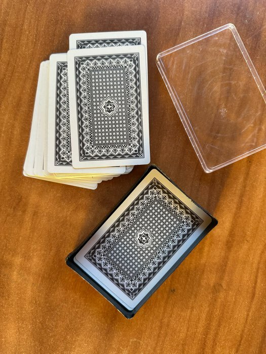 Фотография покупателя товара Карты игральные пластиковые "Royal", 54 шт, 19 мкм, 8.8 х 5.7 см, микс
