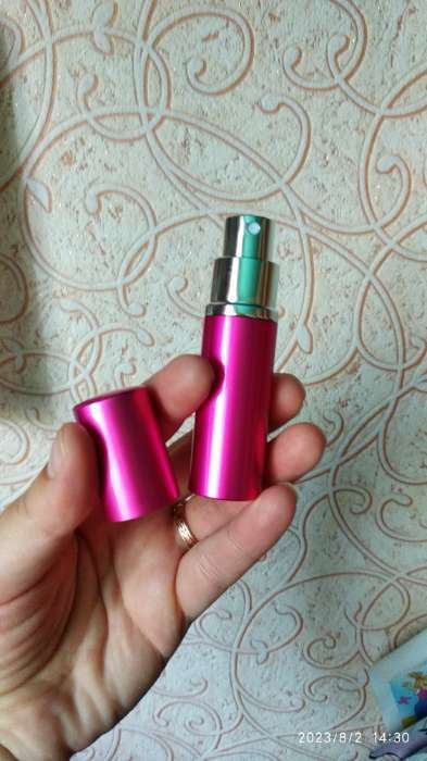Фотография покупателя товара Флакон для парфюма, с распылителем, 10 мл, цвет МИКС - Фото 1