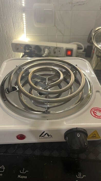 Фотография покупателя товара Плитка электрическая Luazon LHP-001, 1 конфорка, 1000 Вт, нагреватель спираль, белая - Фото 1
