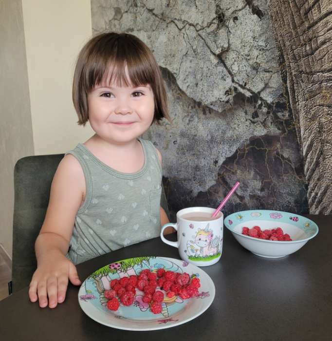 Фотография покупателя товара Набор детской посуды из керамики Доляна «Единорожка», 3 предмета: кружка 230 мл, миска 400 мл, тарелка d=18 см - Фото 2