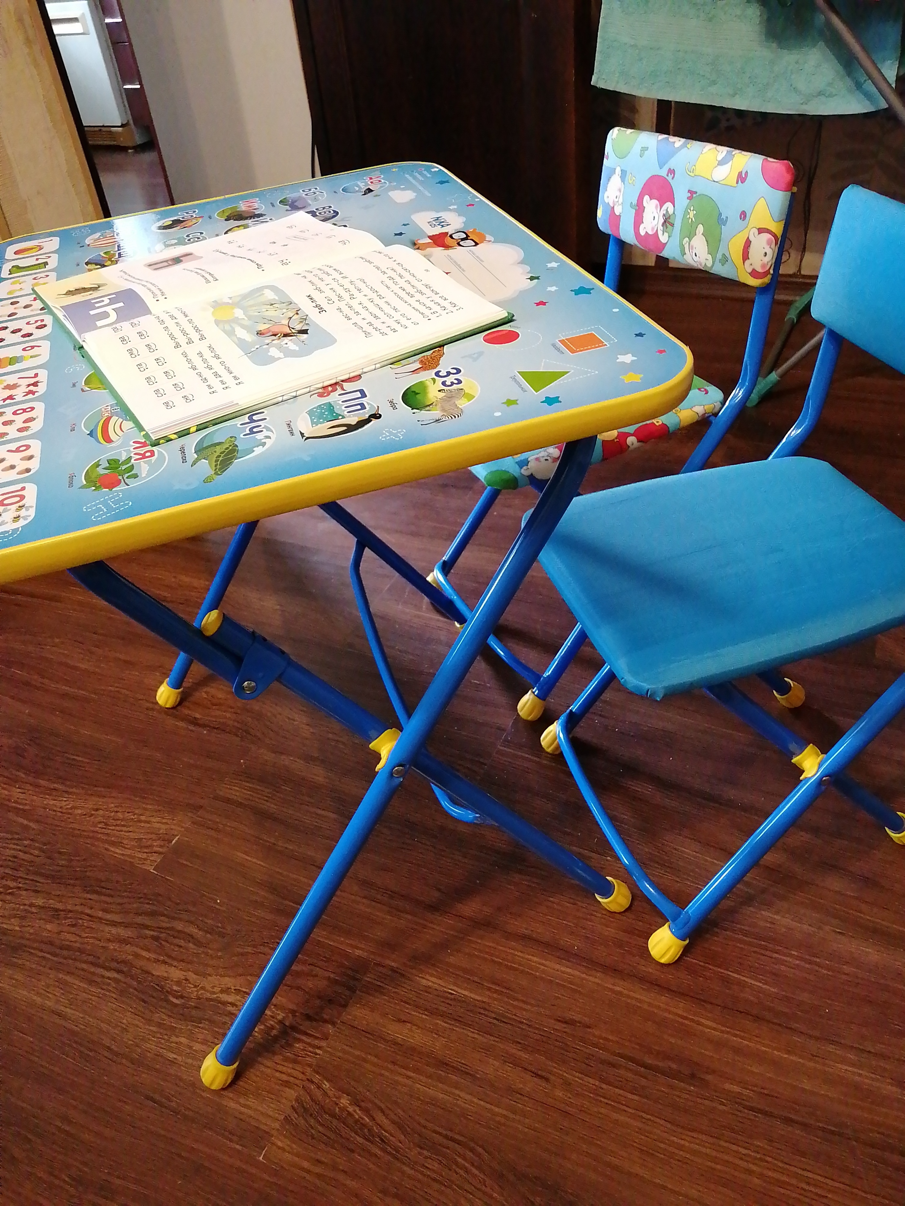 Фотография покупателя товара Комплект детской мебели «Никки. Азбука» складной: стол, мягкий стул, МИКС - Фото 2