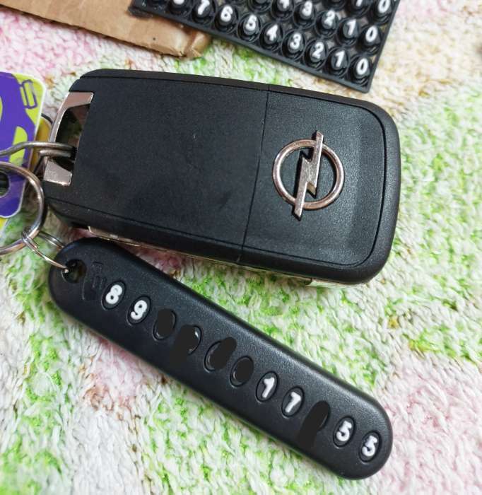 Фотография покупателя товара Брелок для ключей TORSO с номером телефона, пластиковый, черный - Фото 2