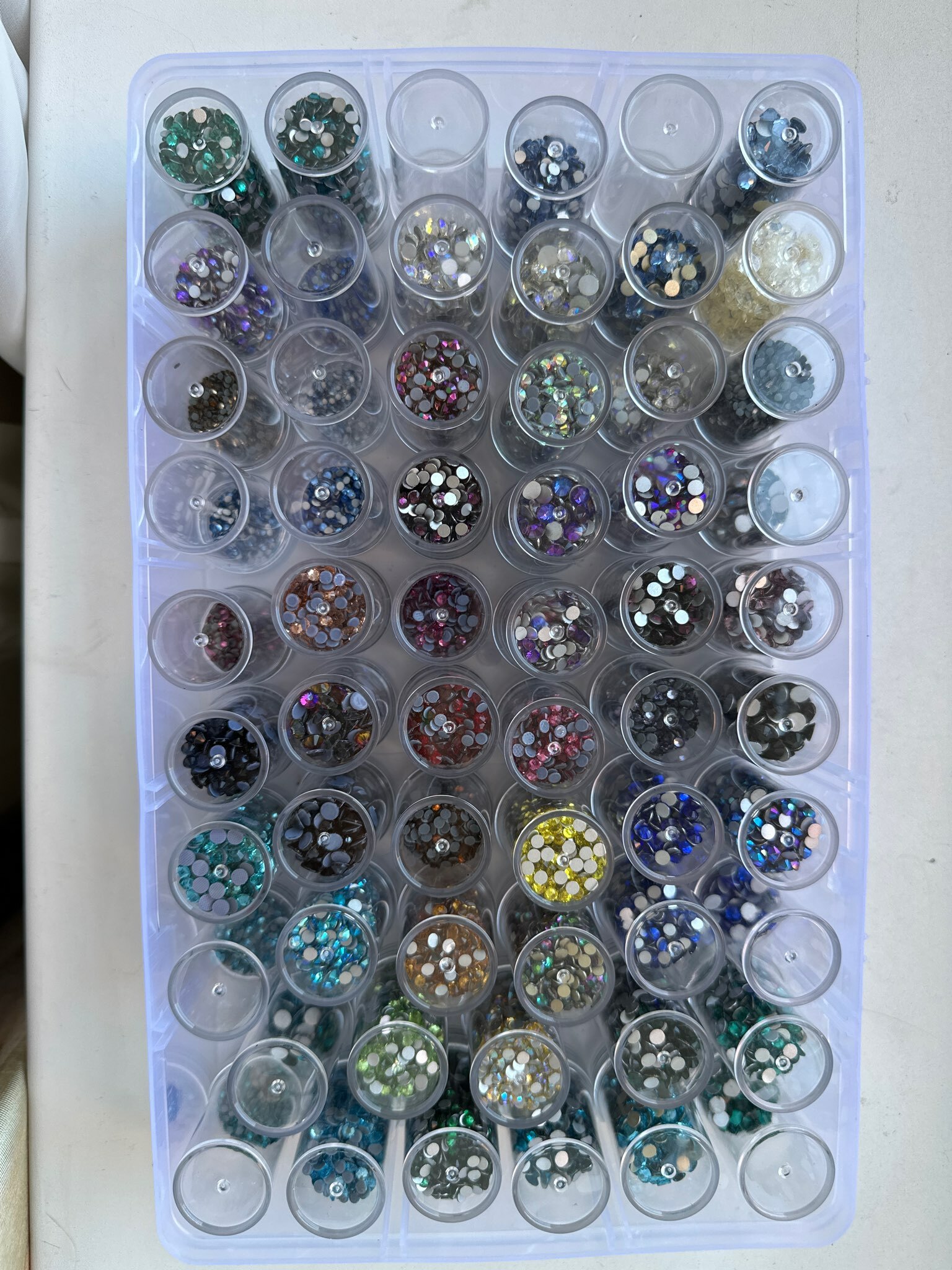 Фотография покупателя товара Органайзер для хранения мелочей, 60 баночек, в контейнере, 28×17×5.5 см, прозрачный - Фото 5