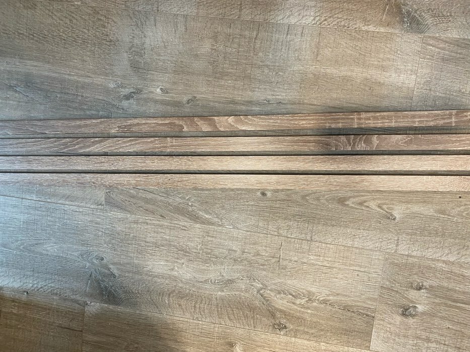 Фотография покупателя товара Интерьерная рейка МДФ «Милана», 2700×30×20 мм, цвет дуб винтаж - Фото 3