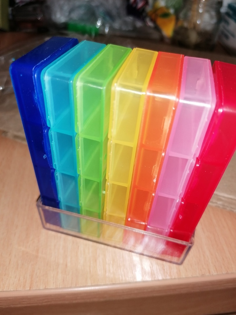 Фотография покупателя товара Таблетница - органайзер «Неделька», 7 контейнеров по 4 секции, 8,5 × 7 × 4 см, разноцветная