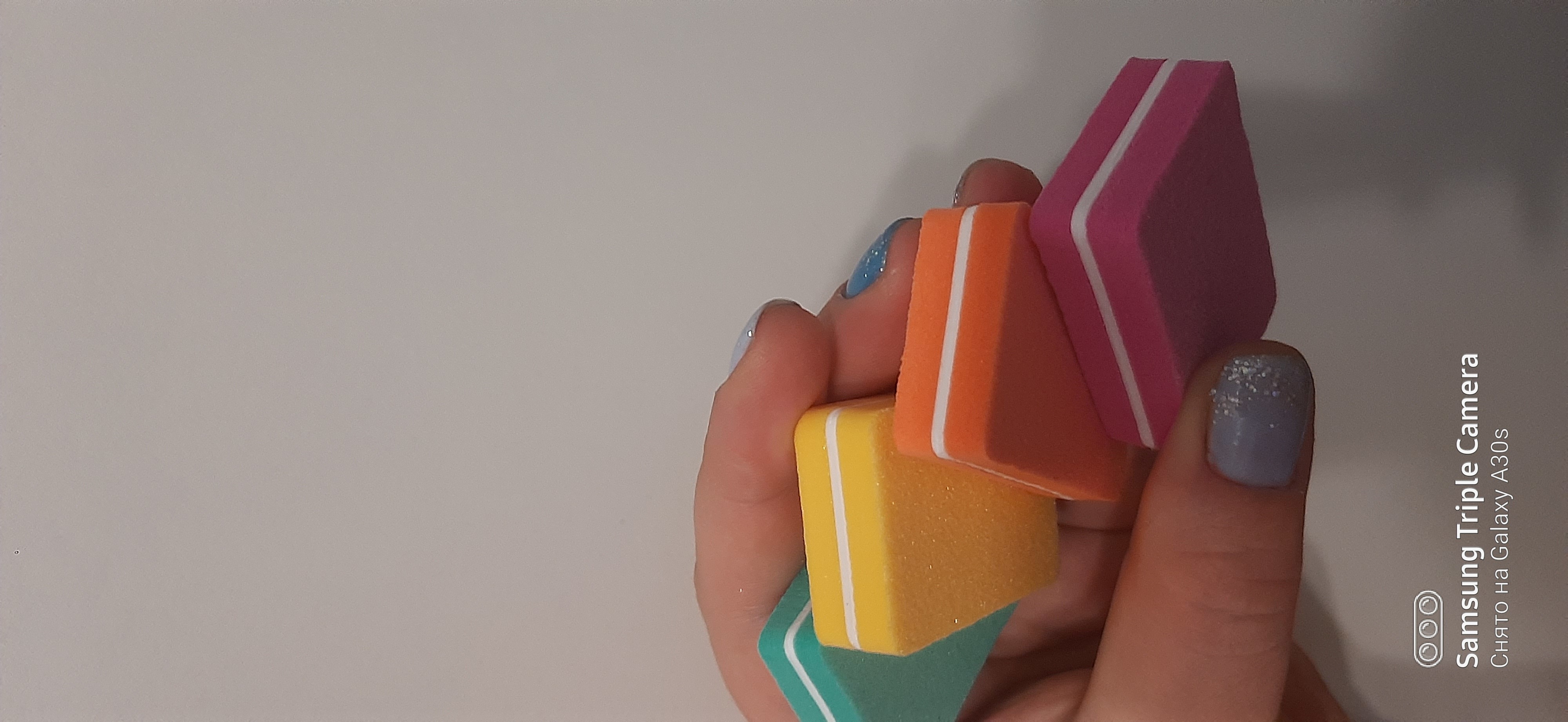 Фотография покупателя товара Бафы наждачные для ногтей, двусторонние, 4 шт, 3,5 × 2,5 × 1 см, разноцветные