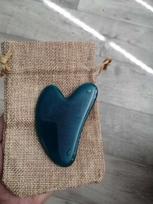 Фотография покупателя товара Массажёр гуаша «Сердце», 8,5 × 5,5 см, цвет изумрудный
