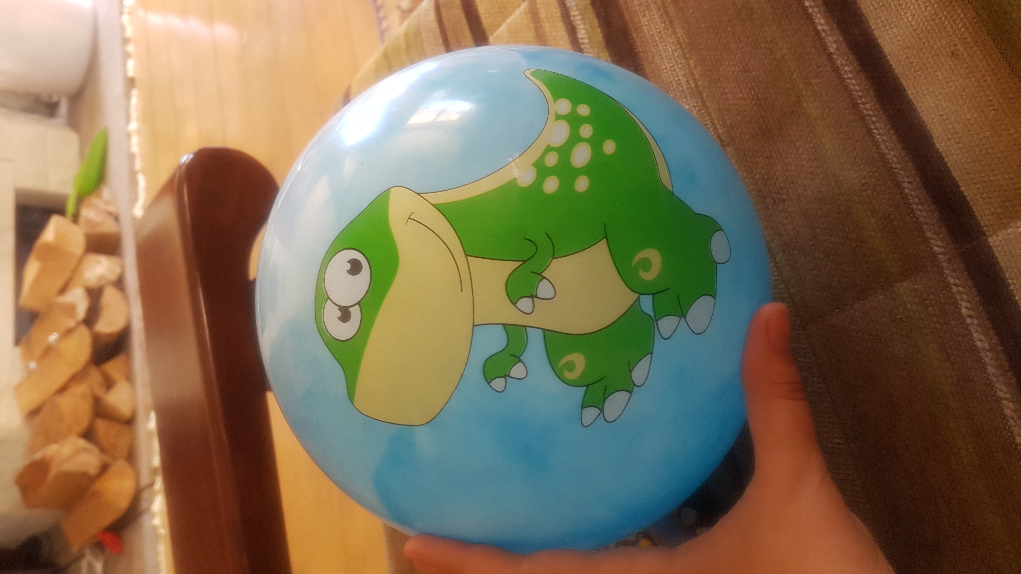 Фотография покупателя товара Мяч детский «Динозаврики», d=25 см, 60 г, цвет МИКС - Фото 2