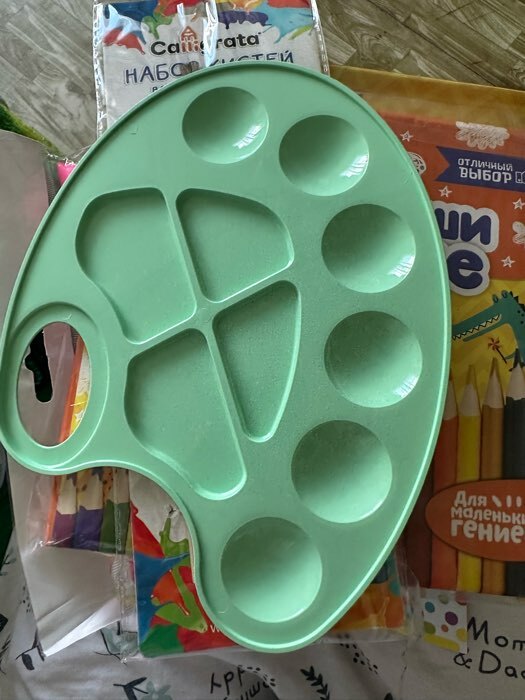 Фотография покупателя товара Палитра овальная, 10 ячеек, «Прованс» Calligrata, пастельные цвета, МИКС - Фото 2